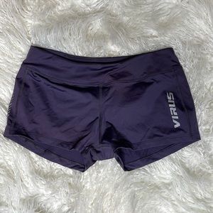 Virus small shorts in purple
